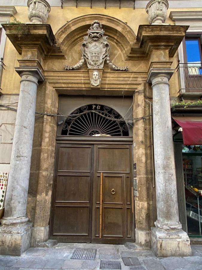 Pia'S Home In Pieno Centro Storico Palermo Dış mekan fotoğraf